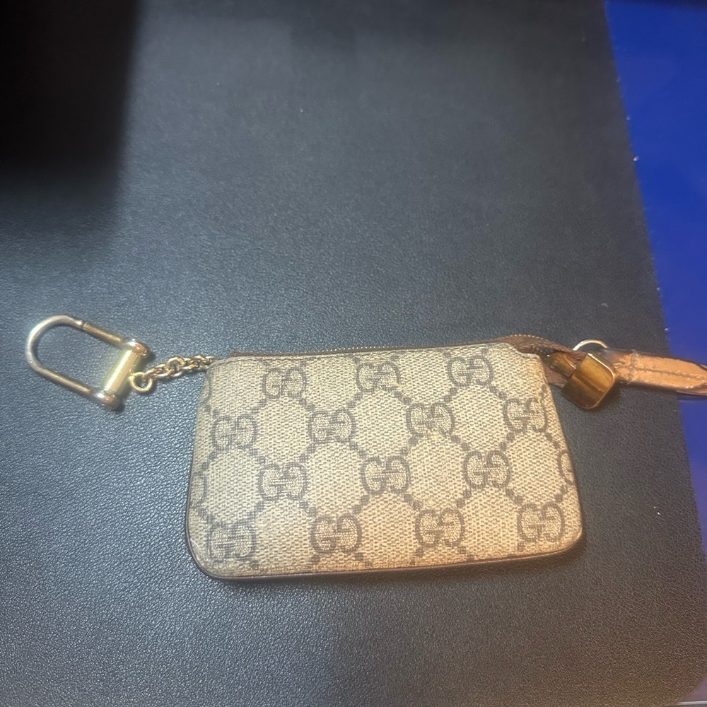 Gucci GG Supreme Brown Key Pouch & Card Holder with GG Monogram